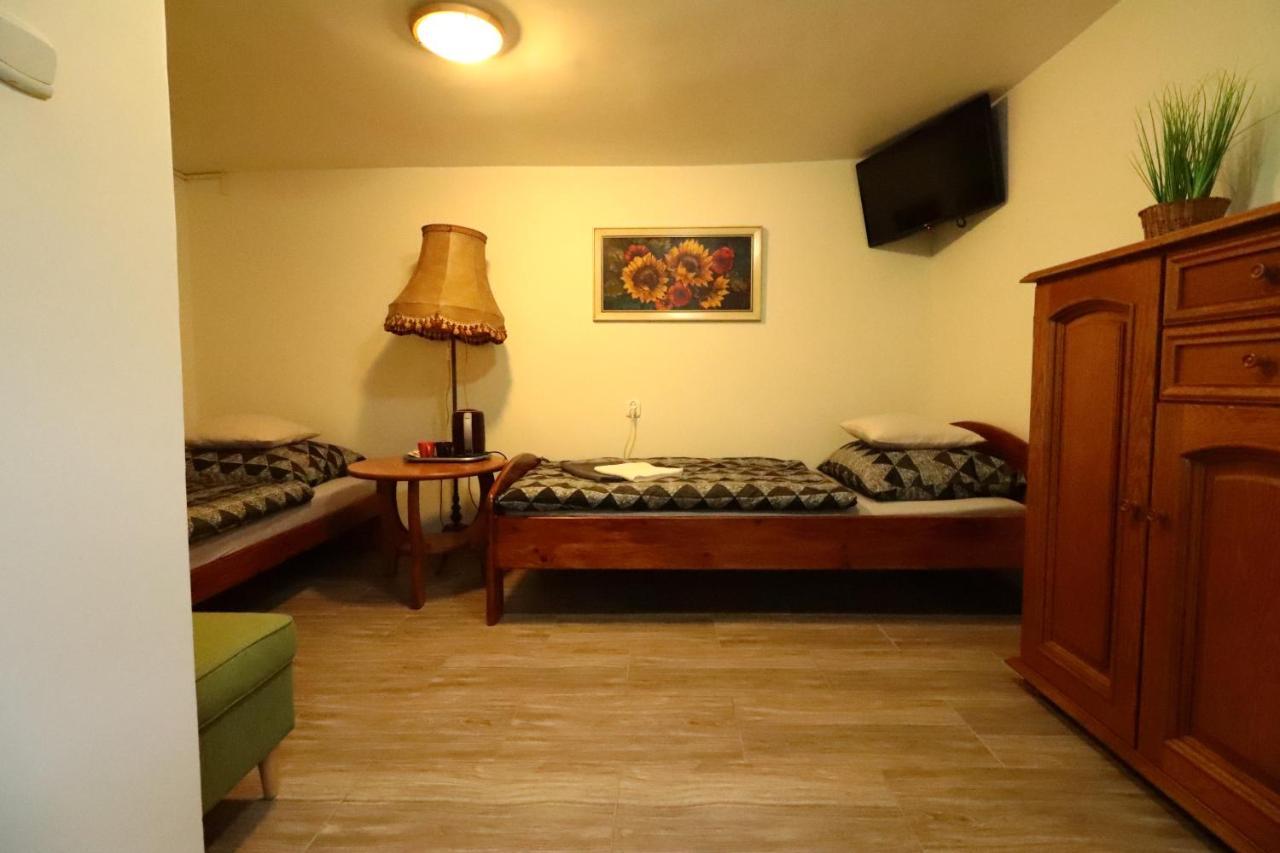 Hotel Karczma Pod Jesionem Brdow Exterior foto
